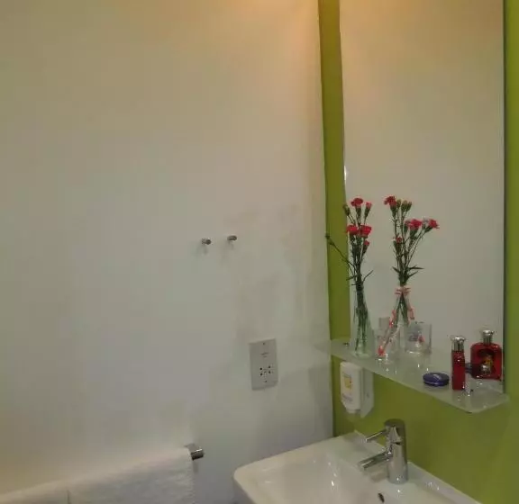 Economy Single Room