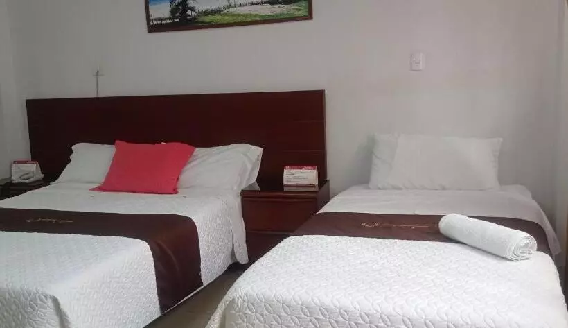 デラックスルーム, Peru Hotel & Suites