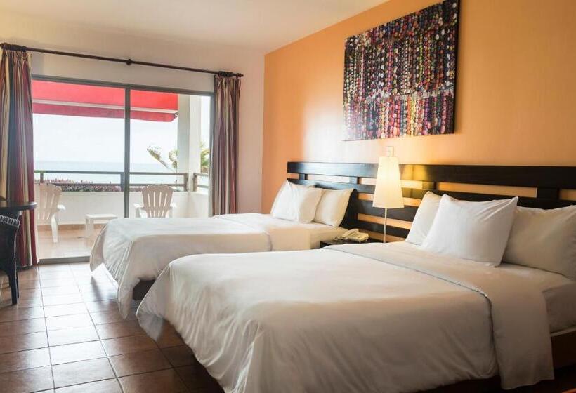 اتاق استاندارد با چشم‌انداز دریا, Royal Decameron Mompiche   All Inclusive