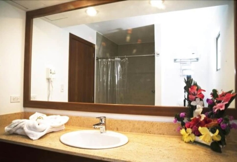 اتاق استاندارد با چشمانداز دریا, Royal Decameron Mompiche   All Inclusive