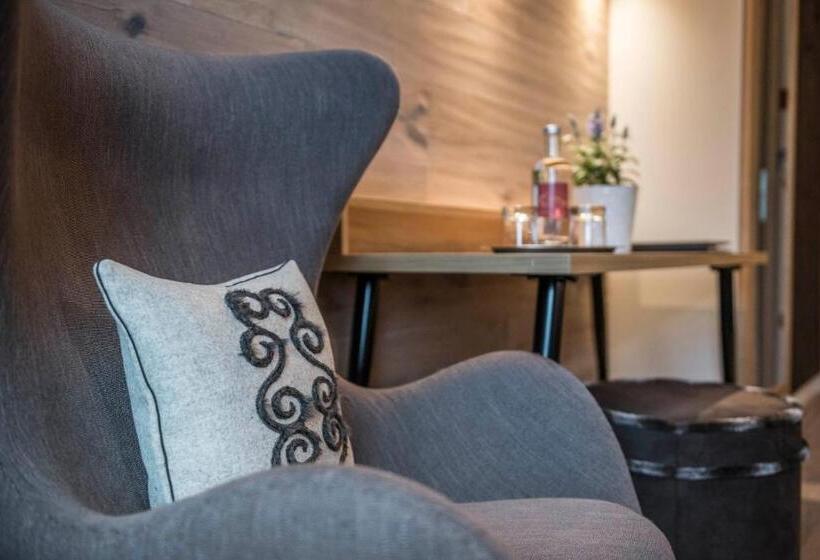 סוויטת ג'וניור דלוקס, Wellnesshotel Erica