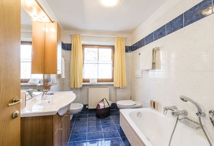 דירת חדר, Wellnesshotel Erica