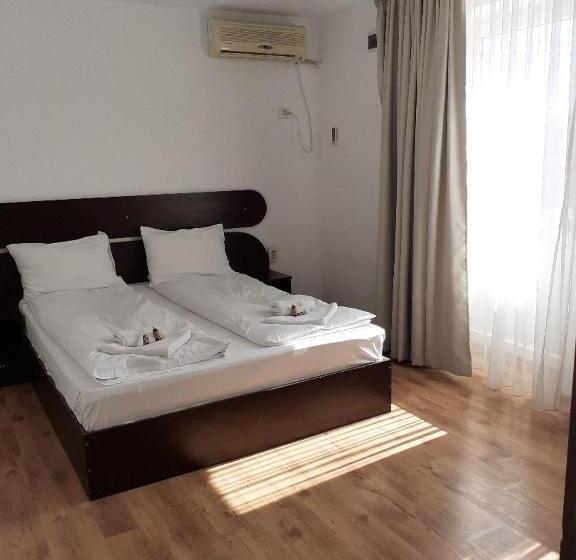 חדר סטנדרט חדר אמבטיה משותף, Old Pensiunea Otopeni