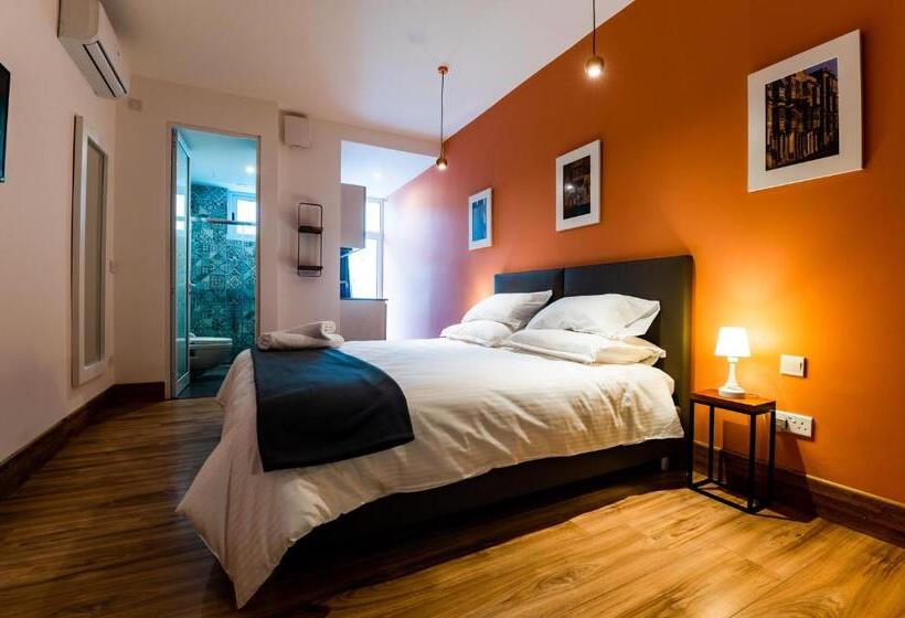 اتاق استاندارد با بالکن, Monreal Boutique Townhouse   R024rm2