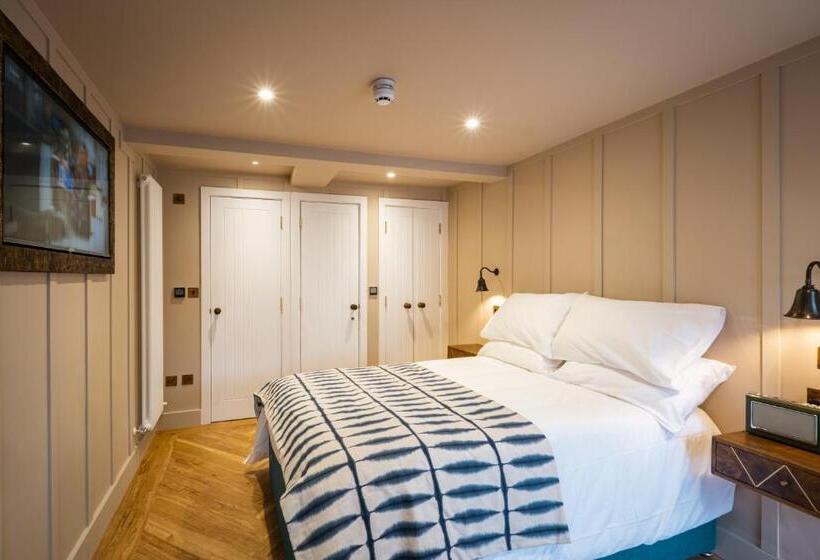 غرفة أساسية, The White House