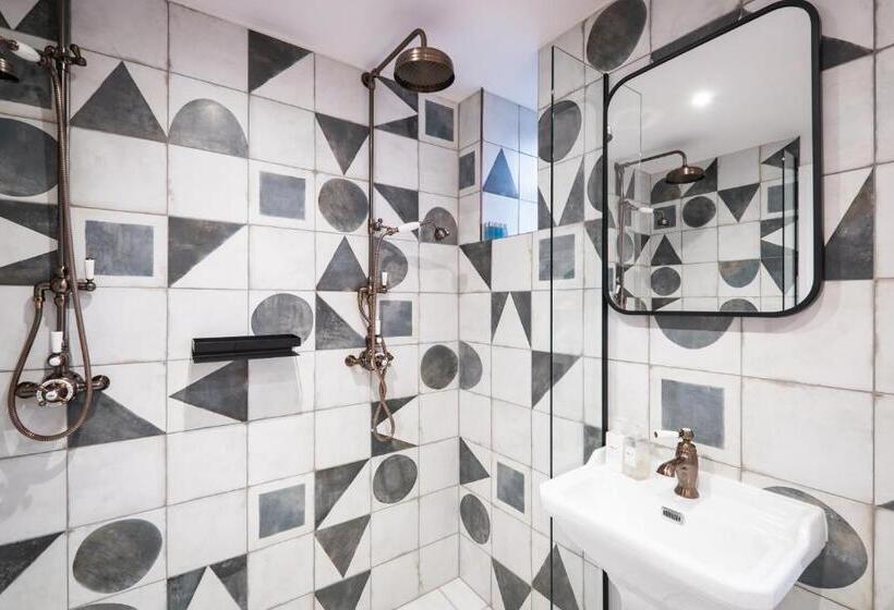 جناح عائلي, The White House