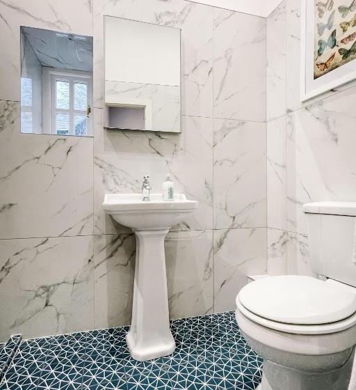 غرفة قياسية سرير كينج, The White House