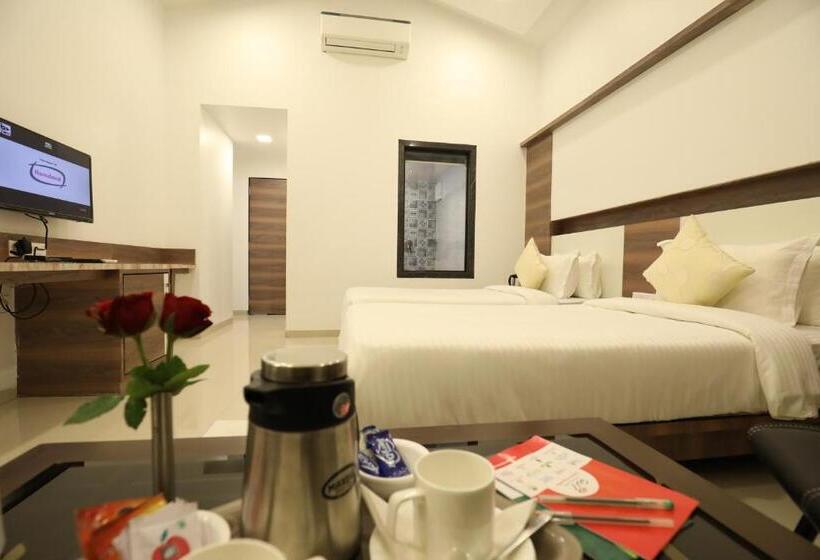 Standard-studio, Aveda Imperial Grande