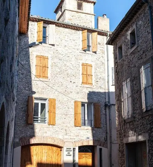ファミリーステューディオ, Studio Du Maire Maison De L église Du Couvent