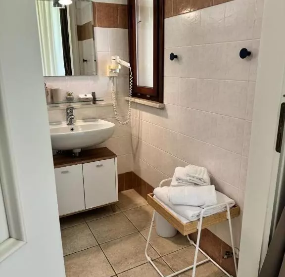 スタンダードトリプルルーム, Agriturismo Corte San Girolamo