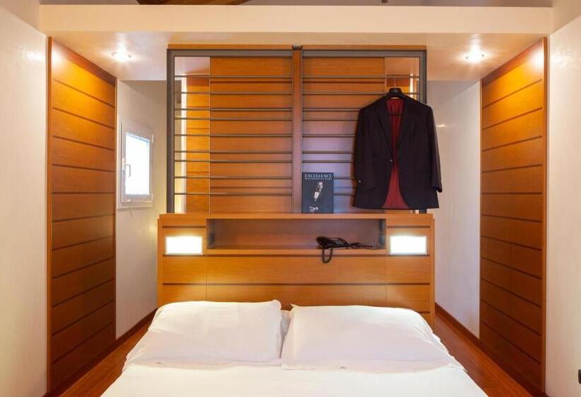 סוויטת ג'וניור, Casaalbergo La Rocca