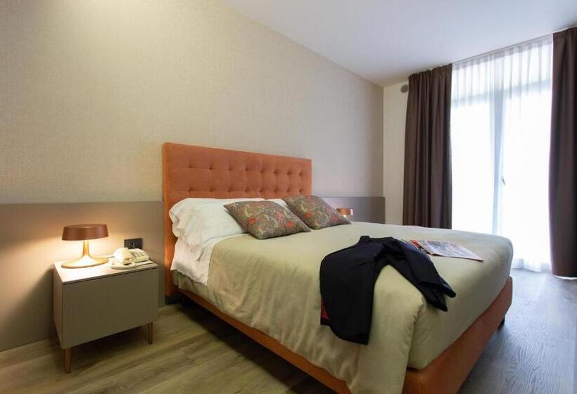 חדר קלאסי, Casaalbergo La Rocca