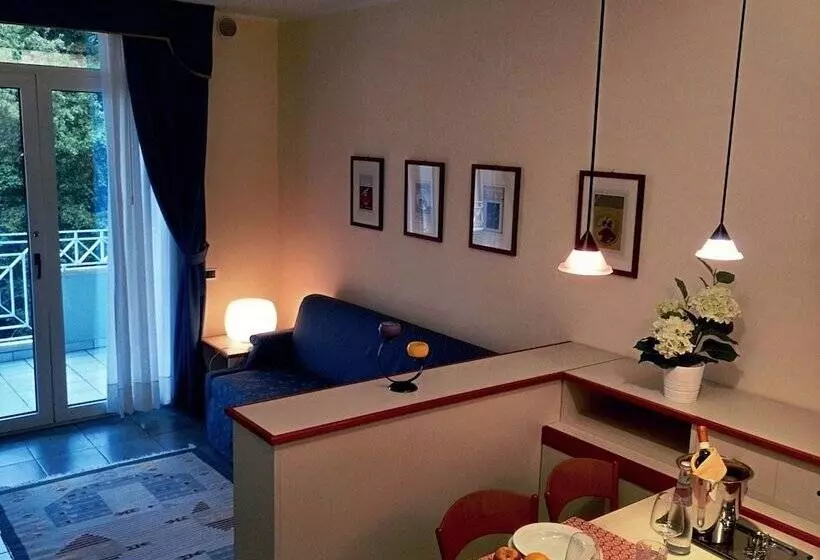 آپارتمان 1 خوابه, Casaalbergo La Rocca