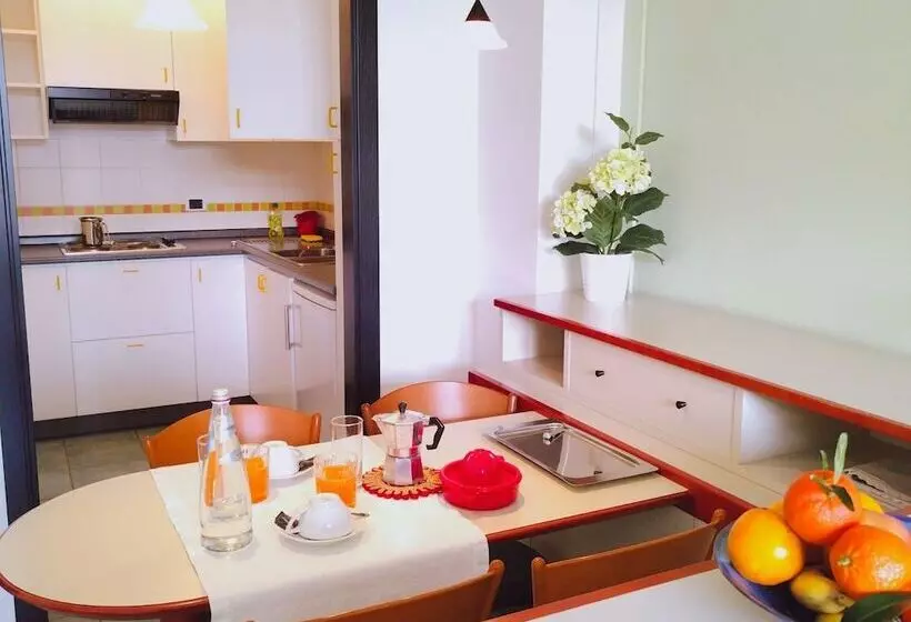 آپارتمان 1 خوابه, Casaalbergo La Rocca