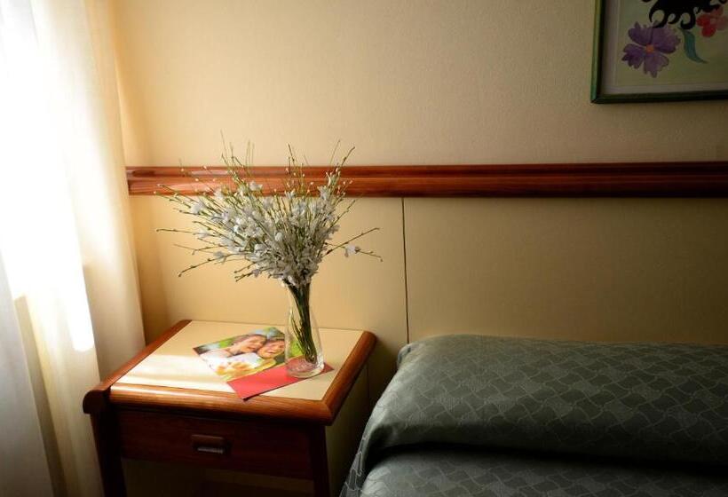 Номер Стандарт, Grand Hotel Delle Rocche