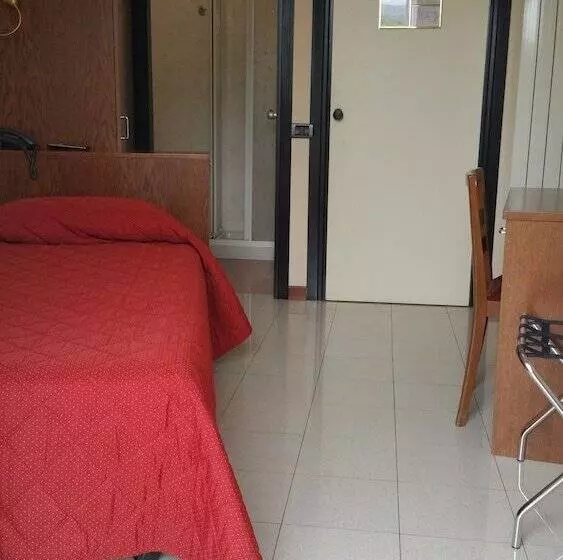 Standard Yhden Hengen Huone, 5 Vie