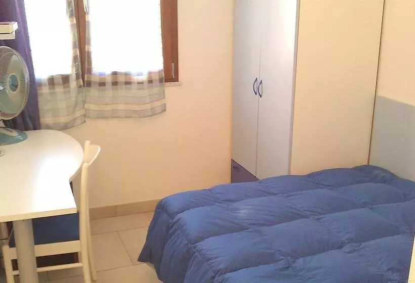 اتاق استاندارد یک نفره, Albergo La Lampara