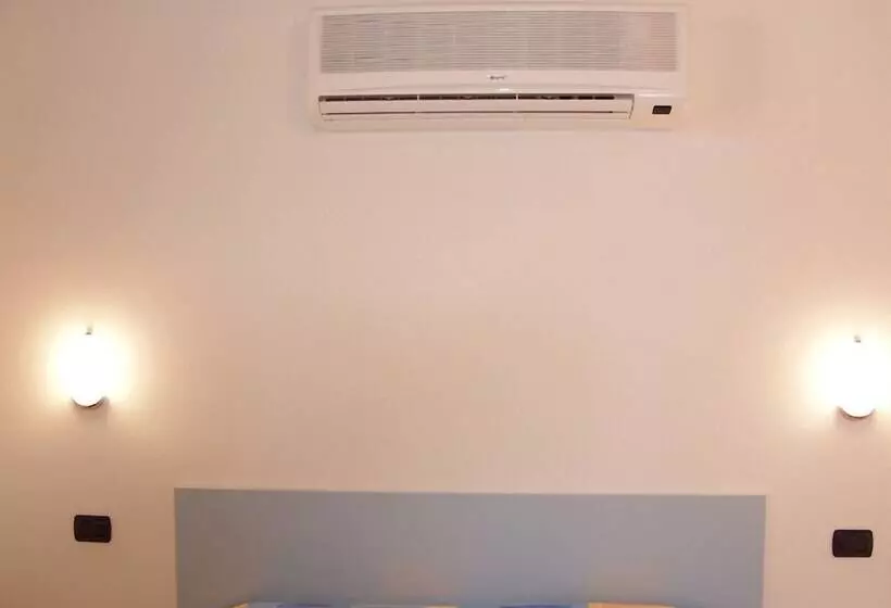 اتاق استاندارد یک نفره, Albergo La Lampara