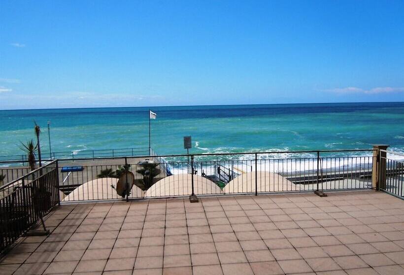 اتاق اکونومی یک تخته, Albergo La Lampara