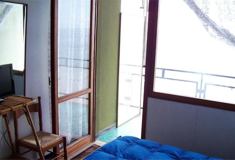 اتاق اکونومی یک تخته, Albergo La Lampara