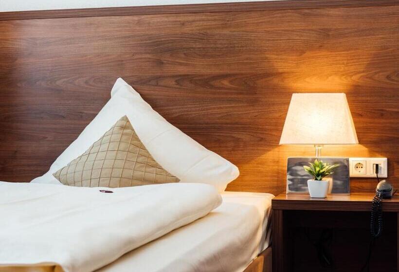 舒适型单人间, Arcade