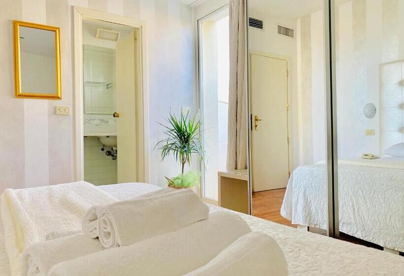 Pokój Standard z Tarasem, Baby B&b