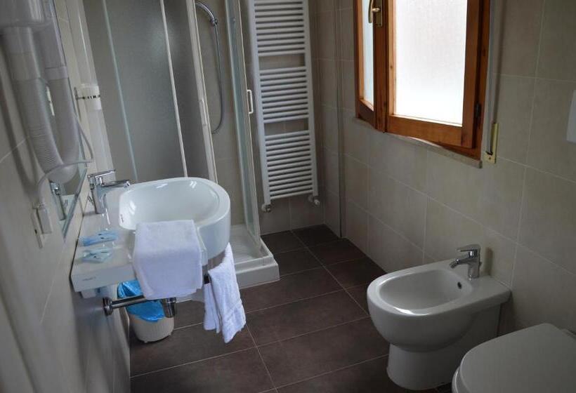 4인용 스탠다드 룸, Caesar