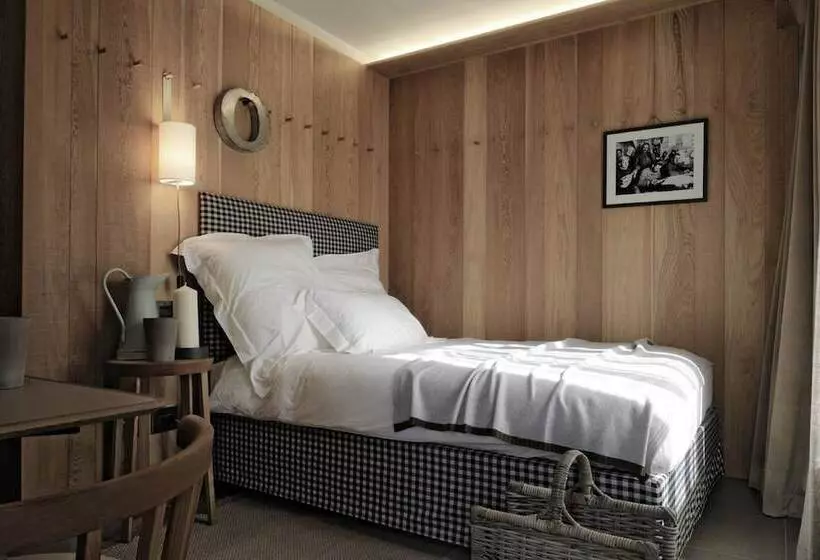 Habitació Estàndard, Eden