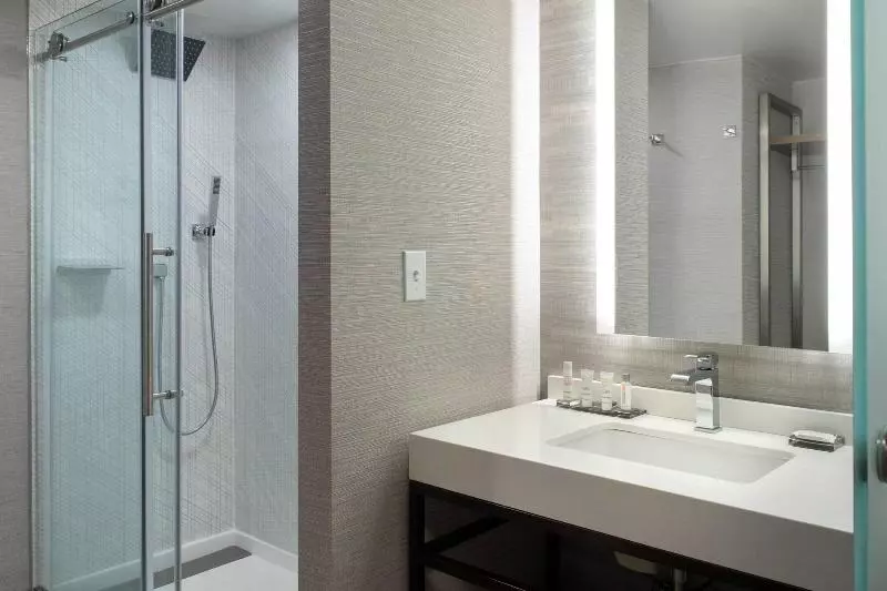 Junior Suite, Eden