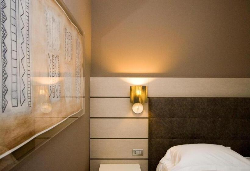 חדר דלוקס, Glamour