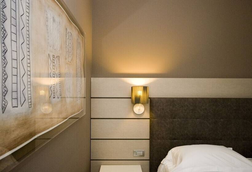 חדר דלוקס, Glamour