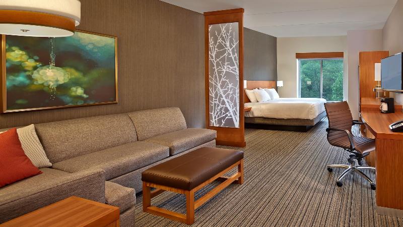 סוויטת ג'וניור, Glamour