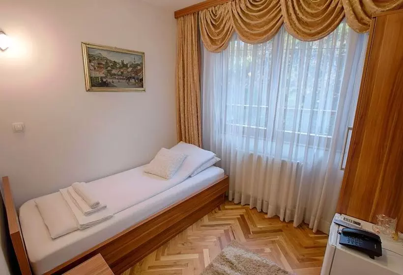 اتاق استاندارد یک نفره, Herc Sarajevo