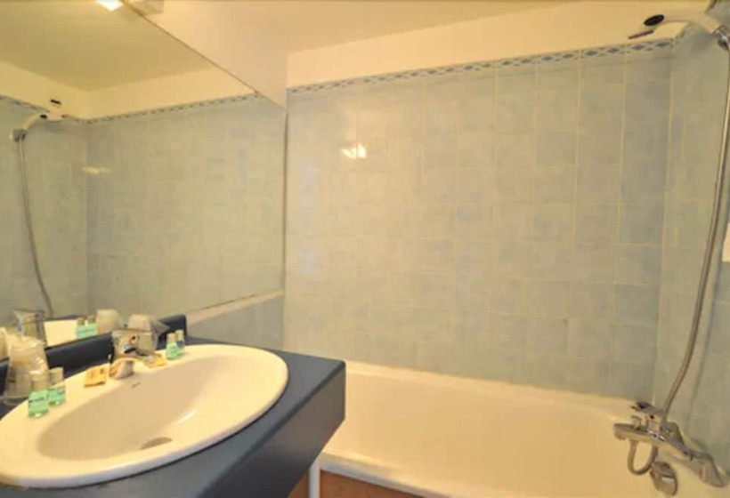 חדר סטנדרט לשלושה, Belvédère Cannes Mougins