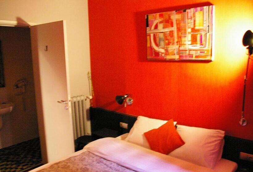 اتاق عادی, Hôtel Latino Reims Centre