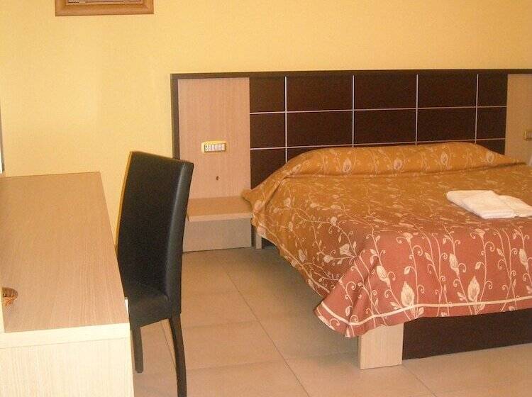 غرفة قياسية, La Piana