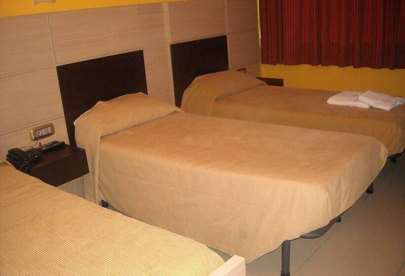 غرفة قياسية ثلاثية, La Piana