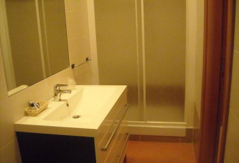 غرفة قياسية ثلاثية, La Piana