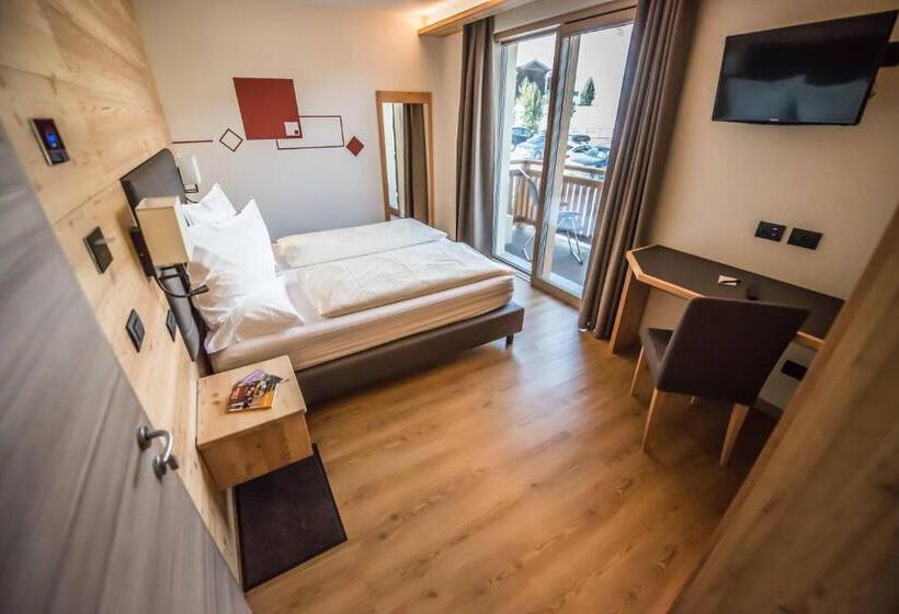 اتاق کلاسیک, Le Alpi