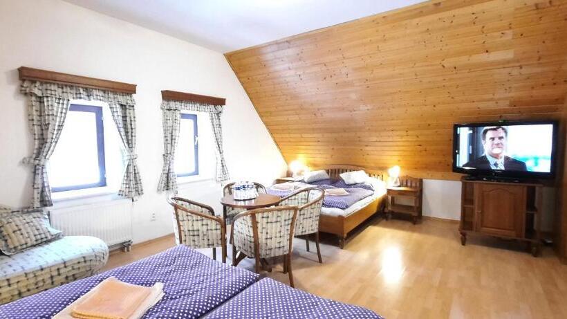 اتاق سوپریور سه تخته, Perla Jizery