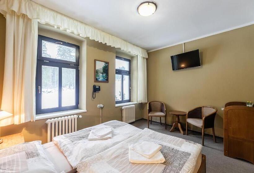 اتاق استاندارد, Perla Jizery