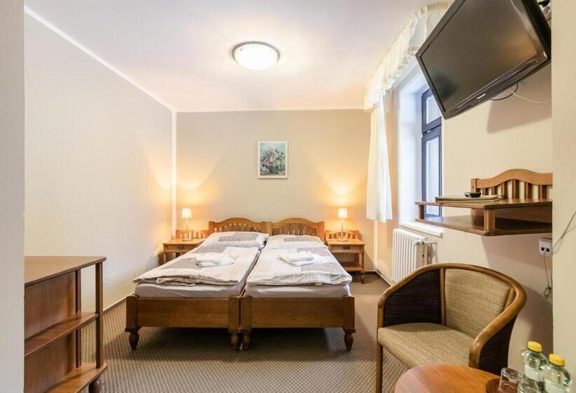 اتاق استاندارد, Perla Jizery