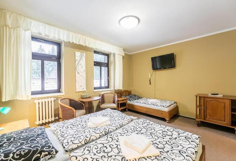 اتاق استاندارد سه نفره, Perla Jizery