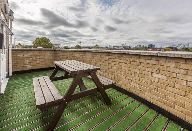 غرفة سوبيريور مزودة بشرفة, Prince Regent Hotel Excel London