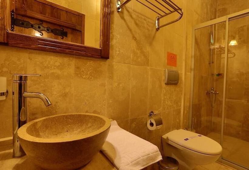 חדר סופריור, Safran Cave