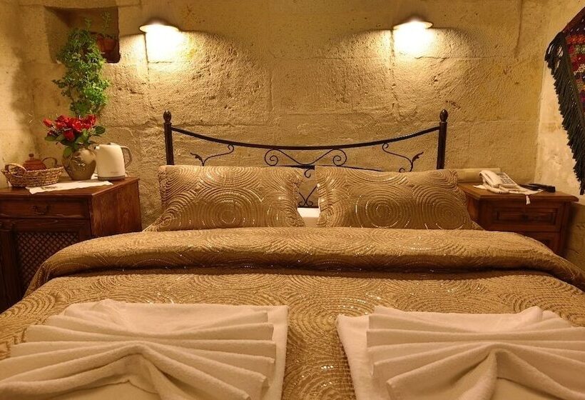 חדר סופריור, Safran Cave