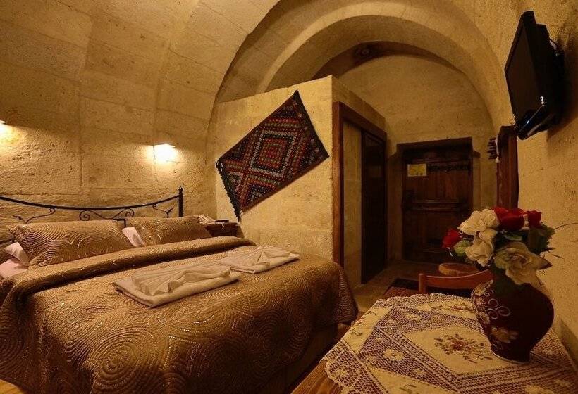 חדר סופריור, Safran Cave