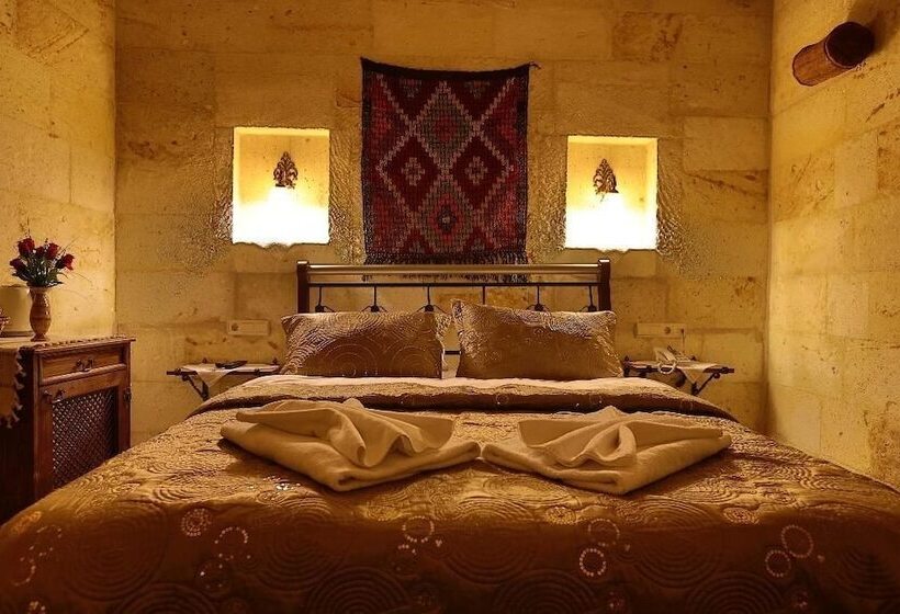 חדר סופריור, Safran Cave