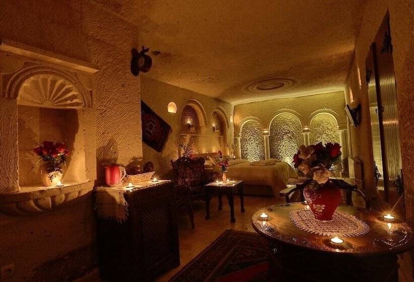 סוויטה דלוקס, Safran Cave