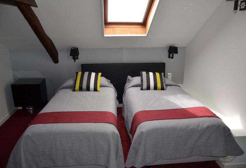 חדר משפחתי, Logis Hôtel Saint Martin